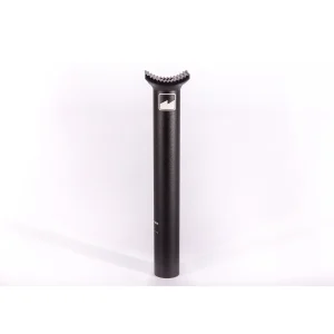 Poste MERRITT pivotal corto negro